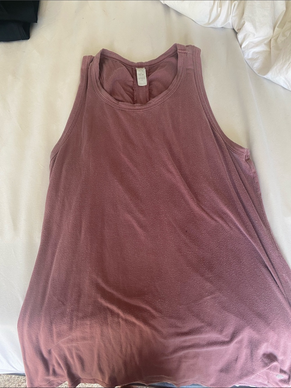 Maika Sleeveless Crewneck Tank Top in Mauve Pink
